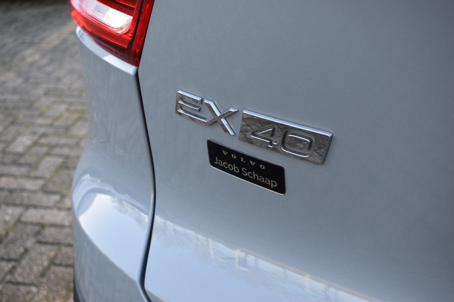 Volvo EX40 Twin Motor Performance 442 PK Plus 82 kWh Trekhaak | ACC | Blis | Stoel &Stuur verwarming | Elektr. stoel | Camera |  Leder |
