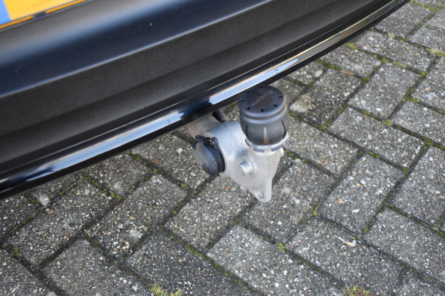 Volvo EX40 Twin Motor Performance 442 PK Plus 82 kWh Trekhaak | ACC | Blis | Stoel &Stuur verwarming | Elektr. stoel | Camera |  Leder |