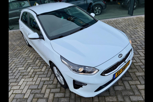 Kia Ceed 1.0 T-GDi DynamicLine CarPlay, Climate, Camera, Navi