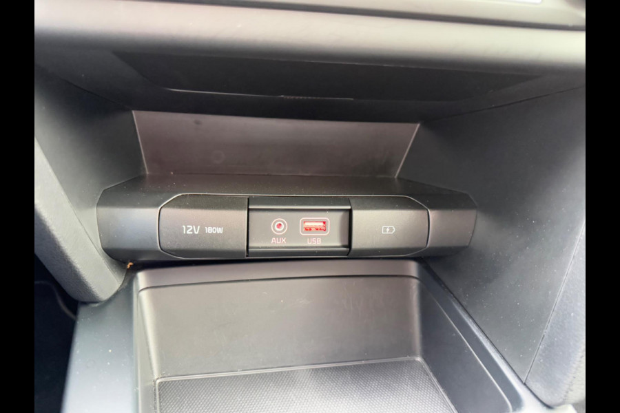 Kia Ceed 1.0 T-GDi DynamicLine CarPlay, Climate, Camera, Navi