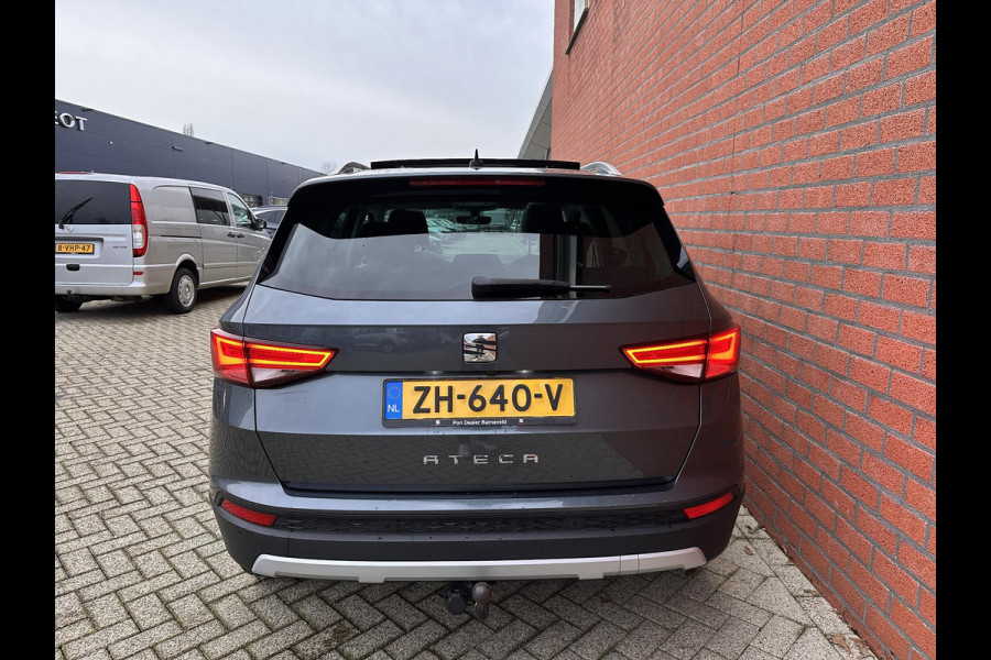 Seat Ateca 1.0 EcoTSI Style Business Intense Panoramadak Full LED Navigatie PDC VA + Camera Trekhaak Alcantara 17" Velgen DAB+ Adaptive Cruise Control