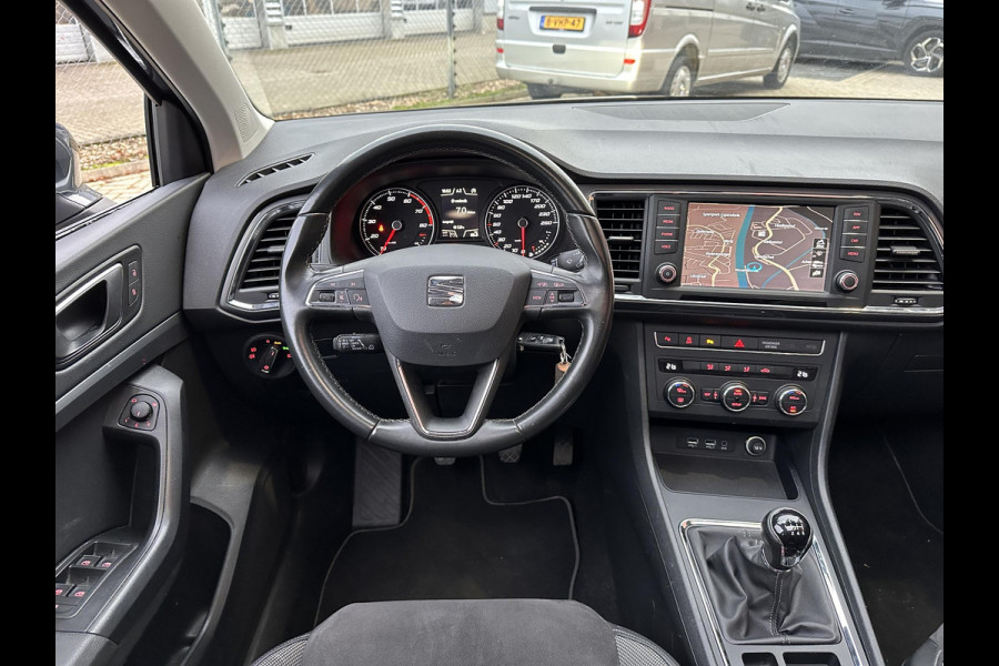 Seat Ateca 1.0 EcoTSI Style Business Intense Panoramadak Full LED Navigatie PDC VA + Camera Trekhaak Alcantara 17" Velgen DAB+ Adaptive Cruise Control