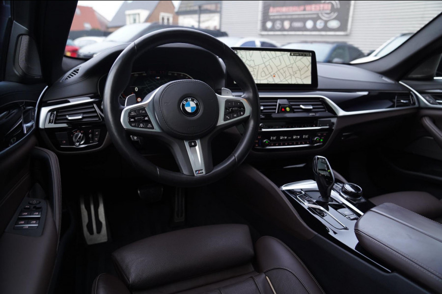 BMW 5 Serie Touring 530d High Executive Edition | Panorama | HuD | Facelift | LASER | Trekhaak | Adaptieve cruise | Drive Assited