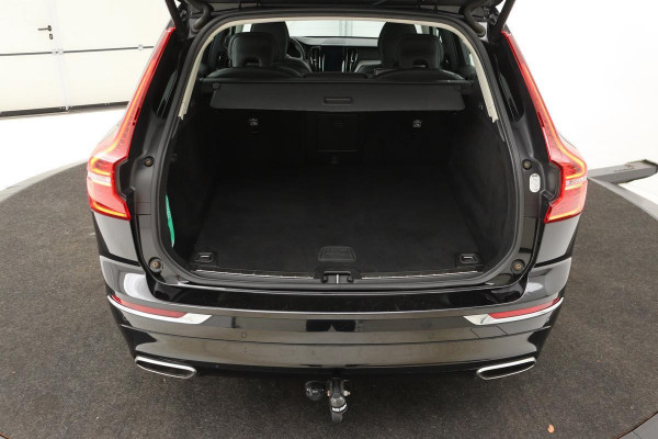 Volvo XC60 2.0 T4 Inscription | Panoramadak | Head-Up | Trekhaak | Stoelverwarming | Camera | Leder | Navigatie | Full LED | Memory