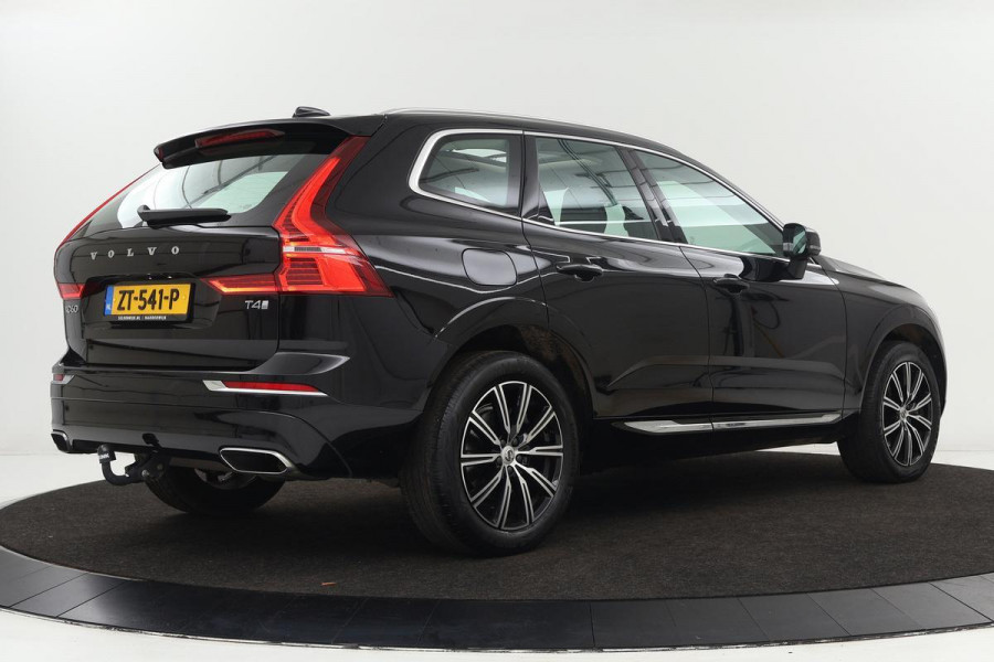 Volvo XC60 2.0 T4 Inscription | Panoramadak | Head-Up | Trekhaak | Stoelverwarming | Camera | Leder | Navigatie | Full LED | Memory