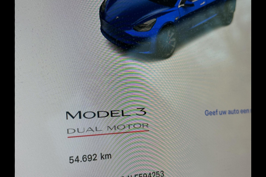 Tesla Model 3 PERFORMANCE AWD 75KWH MET 462 PK LONG RANGE PANORAMADAK. KEYLESS ENTRY. VOOR & ACHTER VERWARMDE STOELEN. ACCU = 94%