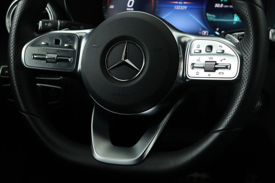 Mercedes-Benz C-Klasse 300de AMG | Adaptive cruise | Trekhaak | Burmerster Sound | Stoelverwarming | Leder | Matrix LED | Sfeerverlichting | Carplay | Navigatie | Camera