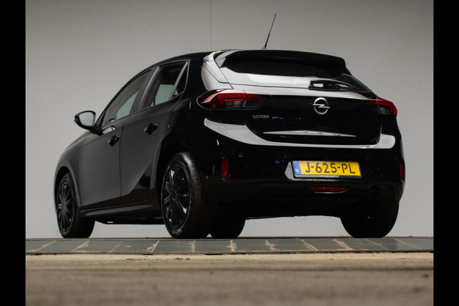 Opel Corsa 1.2 Edition Sport (APPLE CARPLAY,NAVI,3D VIEW,CAMERA,SPORTSTOELEN,BLACK,GETINT,NETTESTAAT,PDC)