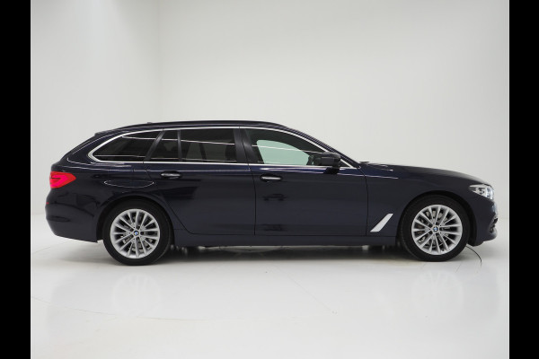 BMW 5 Serie Touring 530i High Executive | Head Up | Leder | Keyless | Camera | Trekhaak