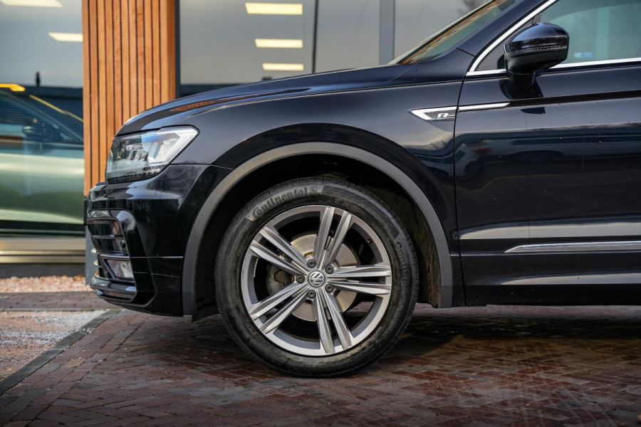 Volkswagen Tiguan 1.4 TSI 4Motion Highline Business R Line Panoramadak Adapt. Cruise Camera Navi