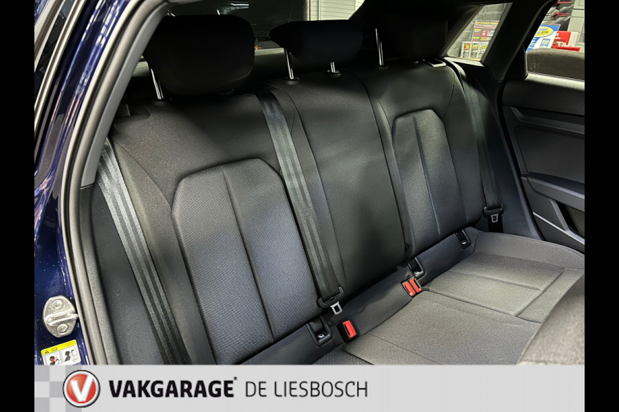 Audi A3 Sportback 40 TFSI e Advanced edition / Automaat / head-up / Led matrix / Apple carplay / camera / stoel verwarming