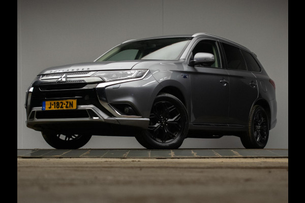 Mitsubishi Outlander 2.4 PHEV Pure+ (APPLE CARPLAY,NAVI,LED,ALCANTARA,DODE HOEK,CAMERA,PDC,TREKHAAK,GETINT,NETTESTAAT)