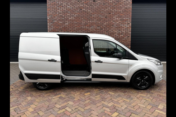 Ford Transit Connect 1.5 EcoBlue L2 / Trekhaak / 100 PK / Navigatie + Camera / Cruise Control / Ford dealer onderhouden / 1e Eigen