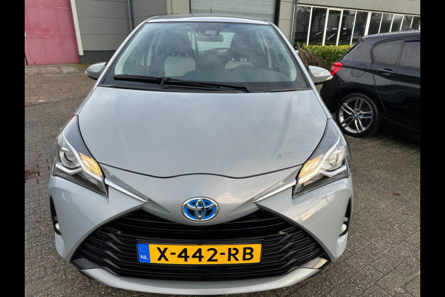 Toyota Yaris 1.5 Hybrid 2019 DYNAMIC SPORT NARDO-GREY NAVI 17 INCH LUXE