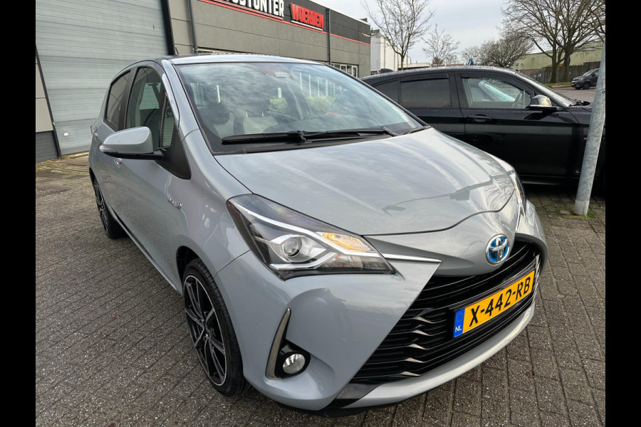 Toyota Yaris 1.5 Hybrid 2019 DYNAMIC SPORT NARDO-GREY NAVI 17 INCH LUXE