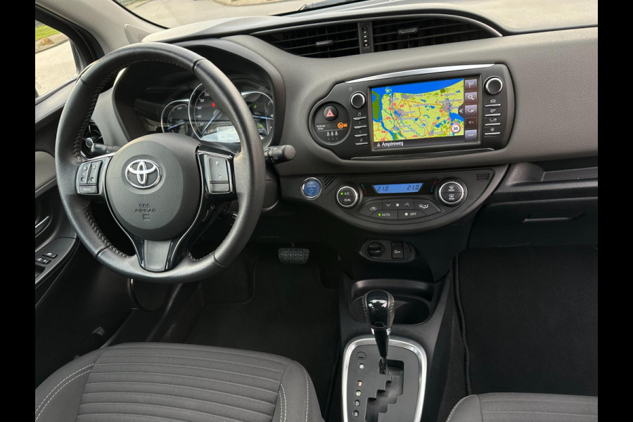 Toyota Yaris 1.5 Hybrid 2019 DYNAMIC SPORT NARDO-GREY NAVI 17 INCH LUXE