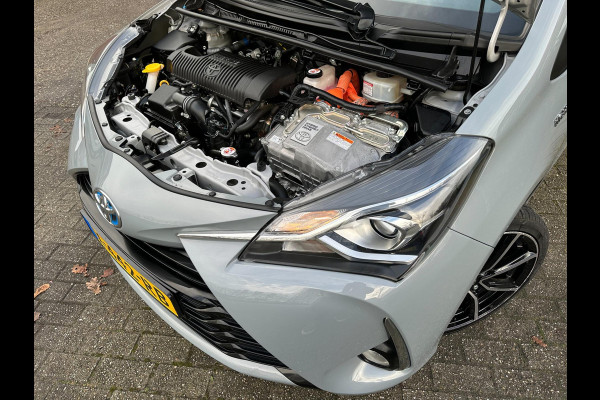 Toyota Yaris 1.5 Hybrid 2019 DYNAMIC SPORT NARDO-GREY NAVI 17 INCH LUXE