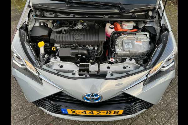 Toyota Yaris 1.5 Hybrid 2019 DYNAMIC SPORT NARDO-GREY NAVI 17 INCH LUXE