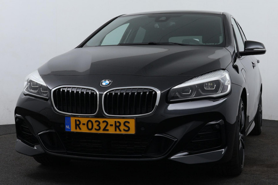 BMW 2 Serie Active Tourer 225xe M-sport High Executive(Goed OnderH, Navi Pro, Head-up, Camera, PDC V+A, StoelV, Etc)