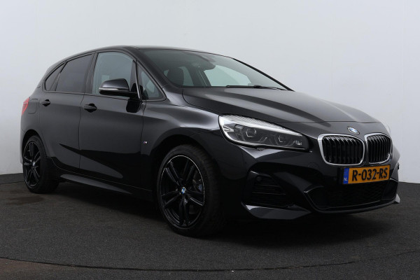 BMW 2 Serie Active Tourer 225xe M-sport High Executive(Goed OnderH, Navi Pro, Head-up, Camera, PDC V+A, StoelV, Etc)