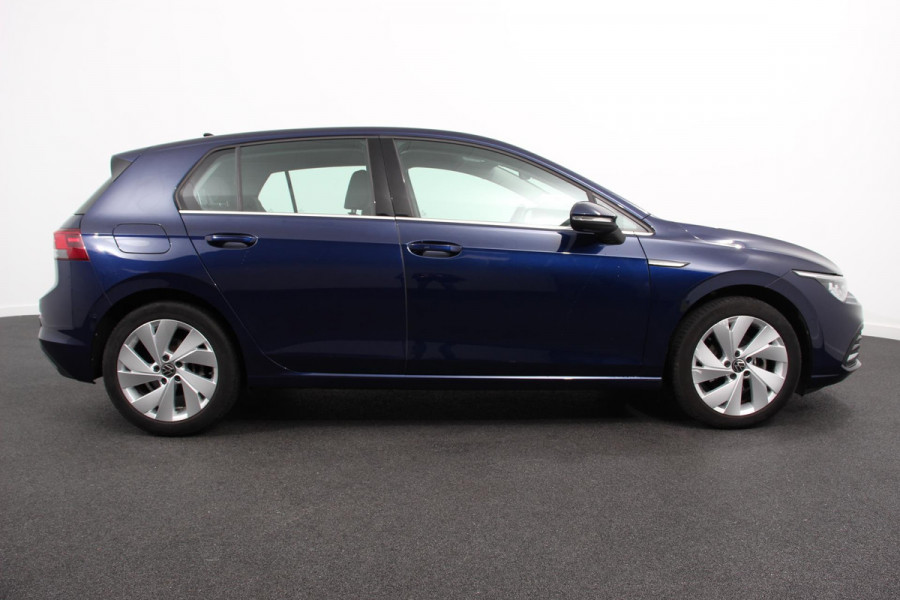 Volkswagen Golf 1.5 eTSI DSG Style 150 Pk | Adaptive Cruise Control | Camera | Stoel/Stuurverwarming | Navigatie | Digital Cockpit | Massage/Memory Bestuurderstoel |