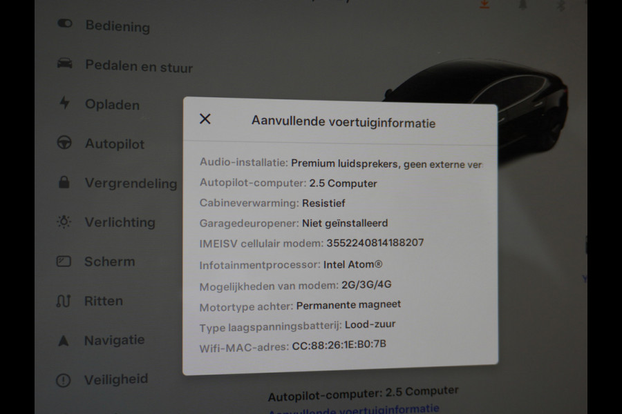 Tesla Model 3 SR+60kWh 326PK AutoPilot FSD-v.b Premium-Luidsprekers Leer PanoDak Adaptive cruise 18" Camera's Elektr.-Stuur+Stoelen+Spiegels+G Ecc Navigatiesysteem full map LED-a+v Comfortstoel(en) ACC Dual-ECC DAB Voorverwarmen interieur via App Keyless via Telefoonsleutel One-Pedal-Drive Orig. nlse auto  1e eigenaar Slechts 1584kg (Lichtste Tesla)