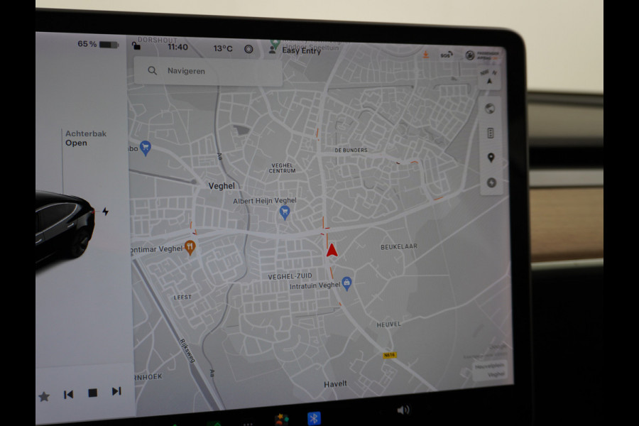 Tesla Model 3 SR+60kWh 326PK AutoPilot FSD-v.b Premium-Luidsprekers Leer PanoDak Adaptive cruise 18" Camera's Elektr.-Stuur+Stoelen+Spiegels+G Ecc Navigatiesysteem full map LED-a+v Comfortstoel(en) ACC Dual-ECC DAB Voorverwarmen interieur via App Keyless via Telefoonsleutel One-Pedal-Drive Orig. nlse auto  1e eigenaar Slechts 1584kg (Lichtste Tesla)