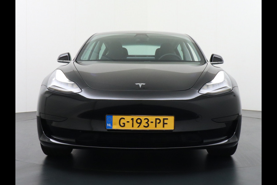 Tesla Model 3 SR+60kWh 326PK AutoPilot FSD-v.b Premium-Luidsprekers Leer PanoDak Adaptive cruise 18" Camera's Elektr.-Stuur+Stoelen+Spiegels+G Ecc Navigatiesysteem full map LED-a+v Comfortstoel(en) ACC Dual-ECC DAB Voorverwarmen interieur via App Keyless via Telefoonsleutel One-Pedal-Drive Orig. nlse auto  1e eigenaar Slechts 1584kg (Lichtste Tesla)