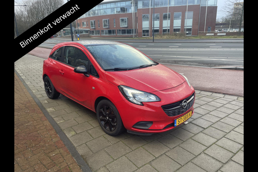 Opel Corsa 1.4 Black Edition | Navigatie | Trekhaak | Parkeersensoren achter