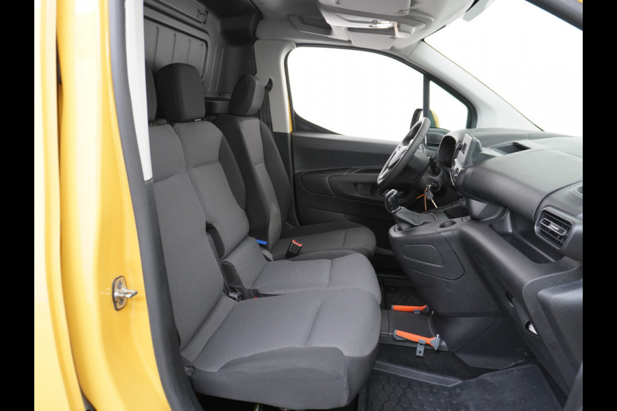 Opel Combo 1.5D L1H1 Edition 11x Op voorraad! 3-Persoons Airco Cruise Control Bluetooth Elektr.ramen Elektr.spiegels+Verwarmd Centr.Vergr+a Schuifdeur Betonplex vloer Lat om Lat betimmering Super Nette Combo!