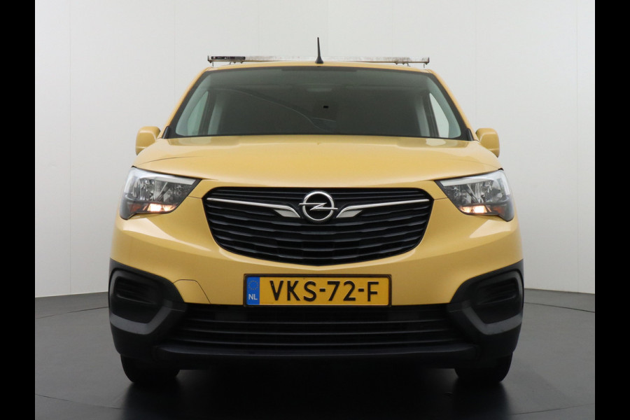 Opel Combo 1.5D L1H1 Edition 11x Op voorraad! 3-Persoons Airco Cruise Control Bluetooth Elektr.ramen Elektr.spiegels+Verwarmd Centr.Vergr+a Schuifdeur Betonplex vloer Lat om Lat betimmering Super Nette Combo!