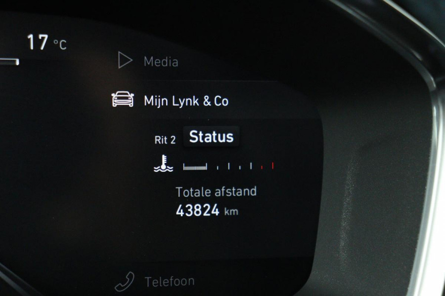 Lynk & Co 01 1.5 Plug In | Trekhaak | Panoramadak | Infinity by Harman | Camera | Adaptive cruise | Stoelverwarming | Carplay | Memory