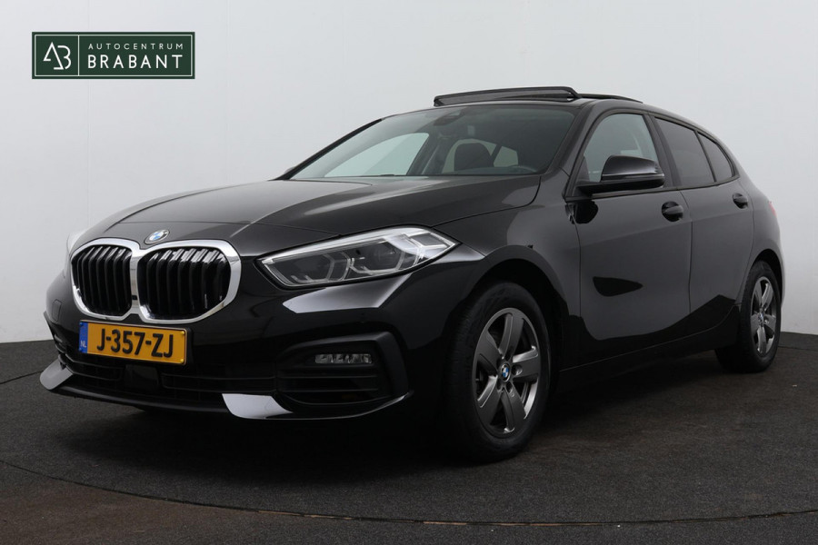 BMW 1-serie 118i Executive Edition (1e Eig, NL-auto, DealeronderH, Panorama, Navi-groot, PDC V+A, Cruise Control, Etc)