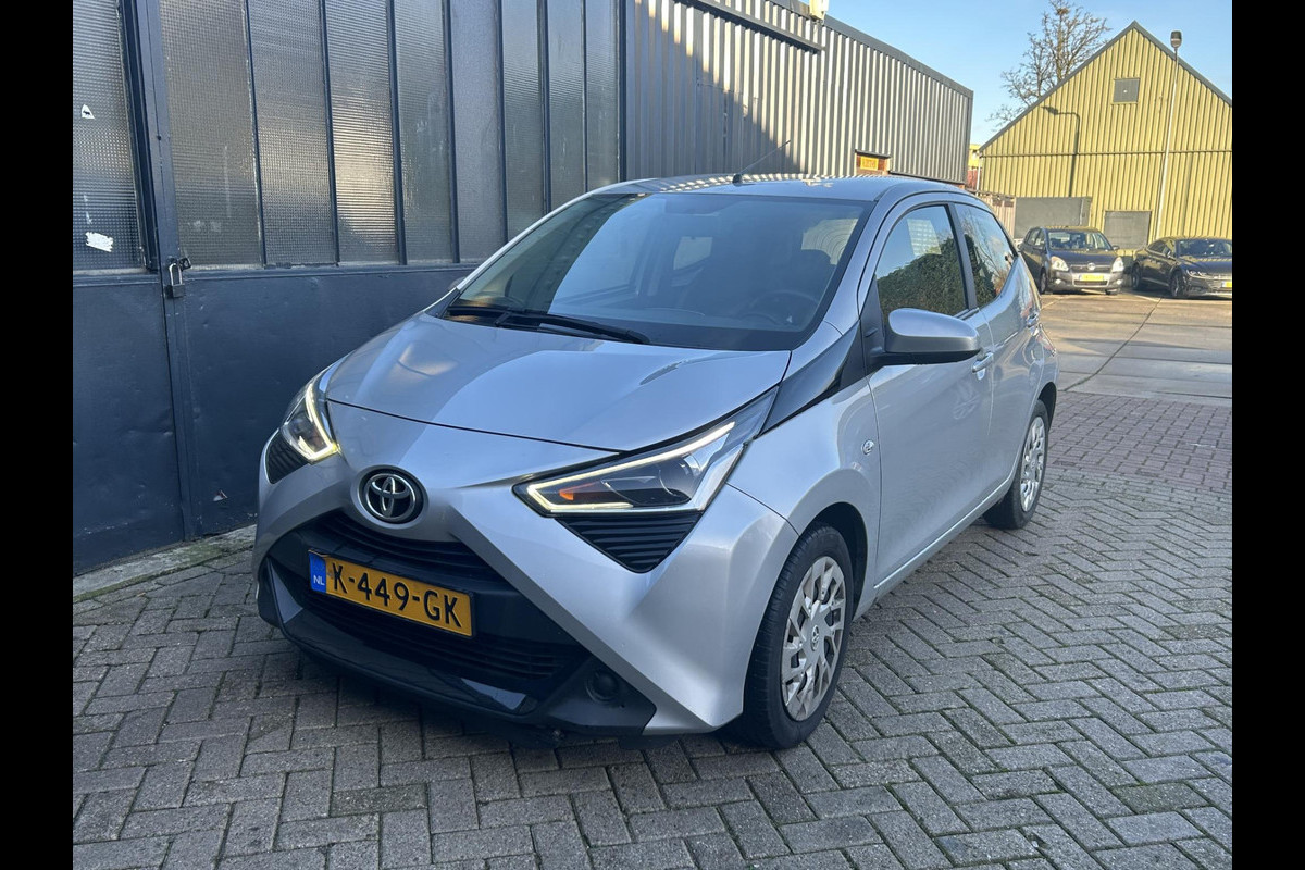 Toyota Aygo 1.0 VVT-i X-Play