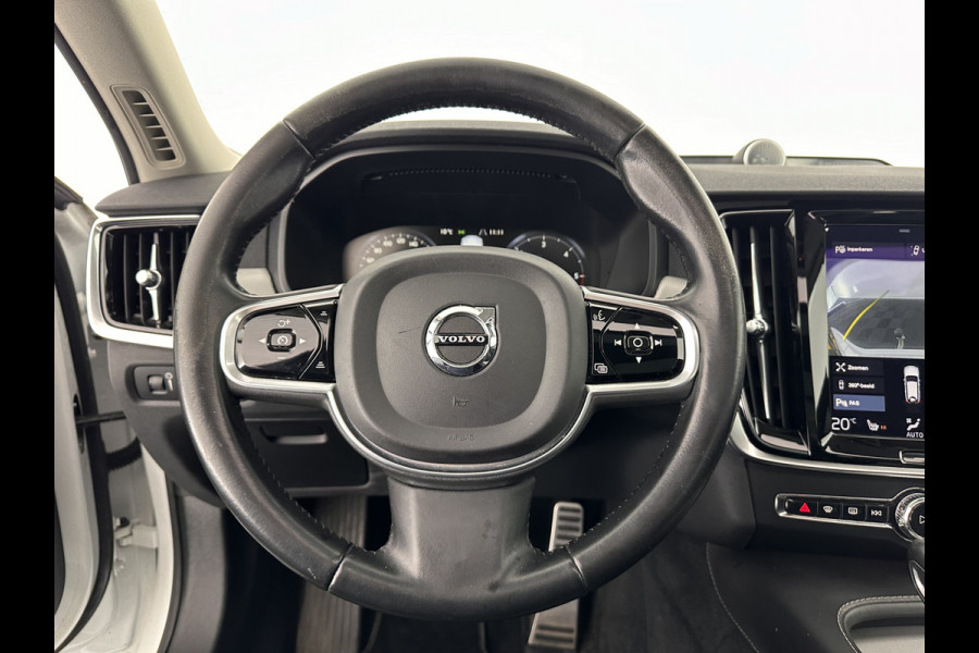 Volvo V90 2.0 D4 Inscription Luxury-Line Aut. *PANO | HEAD-UP | FULL-LEATHER | FULL-LED | MASSAGE-SPORT-SEATS | BOWERS&WILKINS-SURROUND | BLIS | DAB | LANE-ASSIST | ADAPT.CRUISE | DIGI-COCKPIT | MEMORY-PACK | CAMERA | NAVI-FULLMAP |