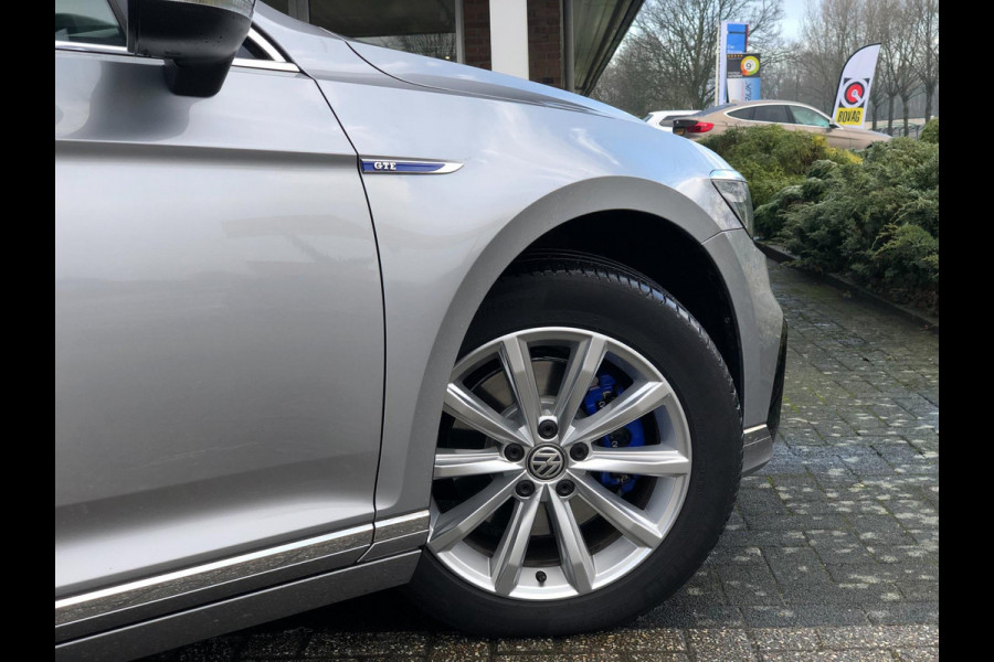 Volkswagen Passat Variant 1.4 TSI PHEV GTE Business | Pano, Navi, Virtual, Ergo, ACC, Camera, El. Klep, Trekhaak, Stoelverw. |PHEV