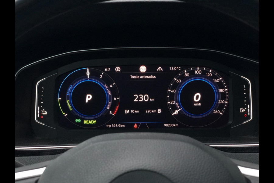 Volkswagen Passat Variant 1.4 TSI PHEV GTE Business | Pano, Navi, Virtual, Ergo, ACC, Camera, El. Klep, Trekhaak, Stoelverw. |PHEV