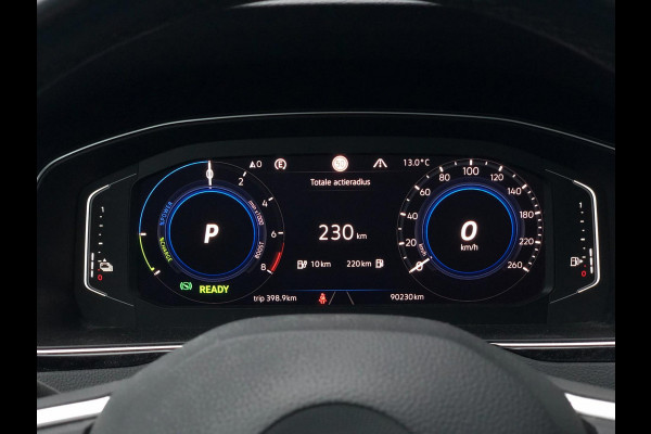 Volkswagen Passat Variant 1.4 TSI PHEV GTE Business | Pano, Navi, Virtual, Ergo, ACC, Camera, El. Klep, Trekhaak, Stoelverw. |PHEV