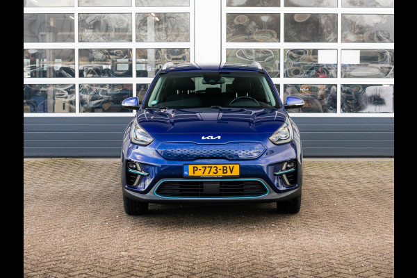 Kia e-Niro DynamicPlusLine 64 kWh | Apple Carplay/Android auto | Cruise control adaptief | Climate controle | Elektrisch schuifdak | Keyless start en entry | Full map navigatie | voorstoelen en stuur verwarmd.