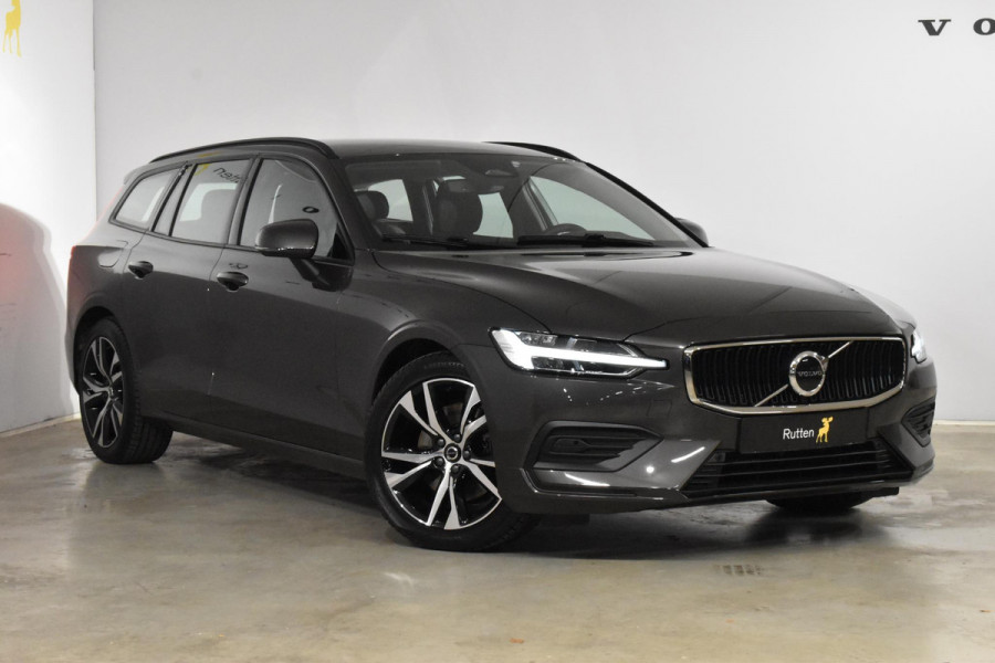 Volvo V60 B3 163PK Essential Edition / Navigatie / Camera / Parkeersensoren / Stuur-Stoelverwarming / 18'' LM Velgen / Trekhaak /