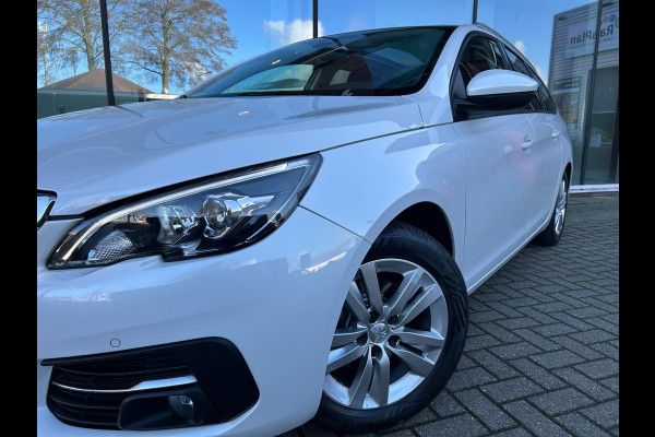 Peugeot 308 SW 1.2 Turbo Executive - Panodak - Climate - Navi - Parkeerhulp - NL auto - NAP