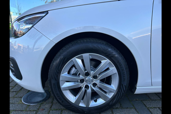 Peugeot 308 SW 1.2 Turbo Executive - Panodak - Climate - Navi - Parkeerhulp - NL auto - NAP