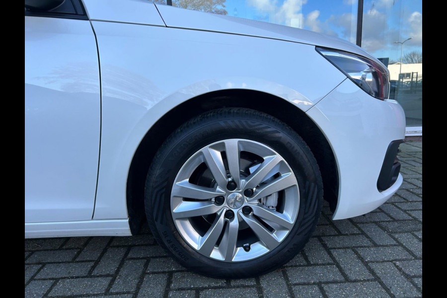 Peugeot 308 SW 1.2 Turbo Executive - Panodak - Climate - Navi - Parkeerhulp - NL auto - NAP