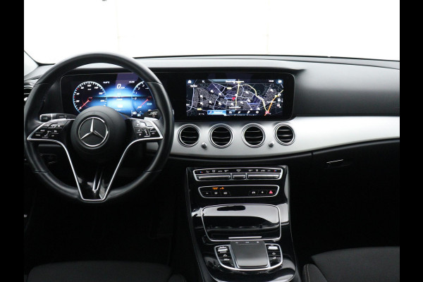 Mercedes-Benz E-Klasse Estate 300 e Plug-In Hybrid Exclusive Line FULL-LED TREKHAAK CARPLAY