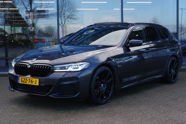 BMW 5 Serie Touring 530e 293 PK M-Sport Business Edition Plus, Panoramadak, Elek. Trekhaak, Leder, Head-Up