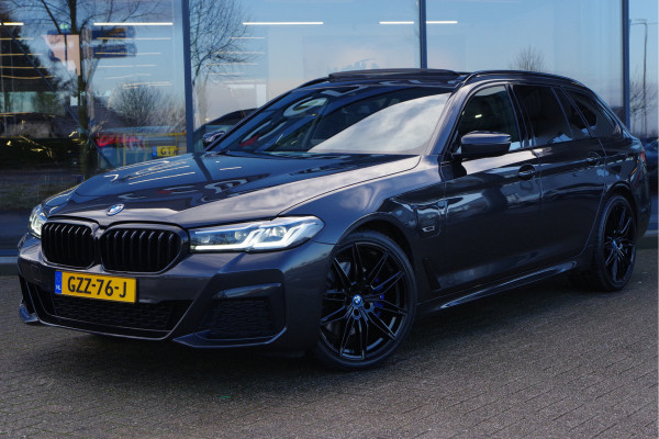 BMW 5 Serie Touring 530e 293 PK M-Sport Business Edition Plus, Panoramadak, Elek. Trekhaak, Leder, Head-Up