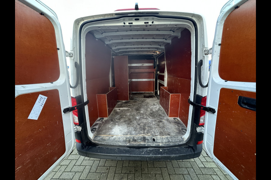Volkswagen Crafter 35 2.0 TDI 177PK L3H3 AUTOMAAT carplay/navigatie