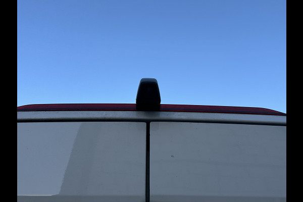 Volkswagen Crafter 35 2.0 TDI 177PK L3H3 AUTOMAAT carplay/navigatie
