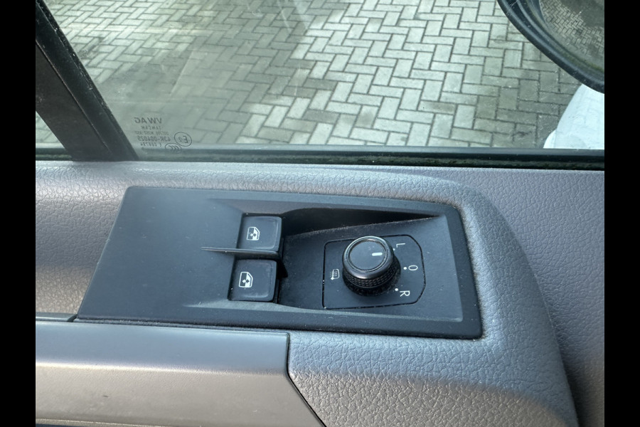 Volkswagen Crafter 35 2.0 TDI 177PK L3H3 AUTOMAAT carplay/navigatie