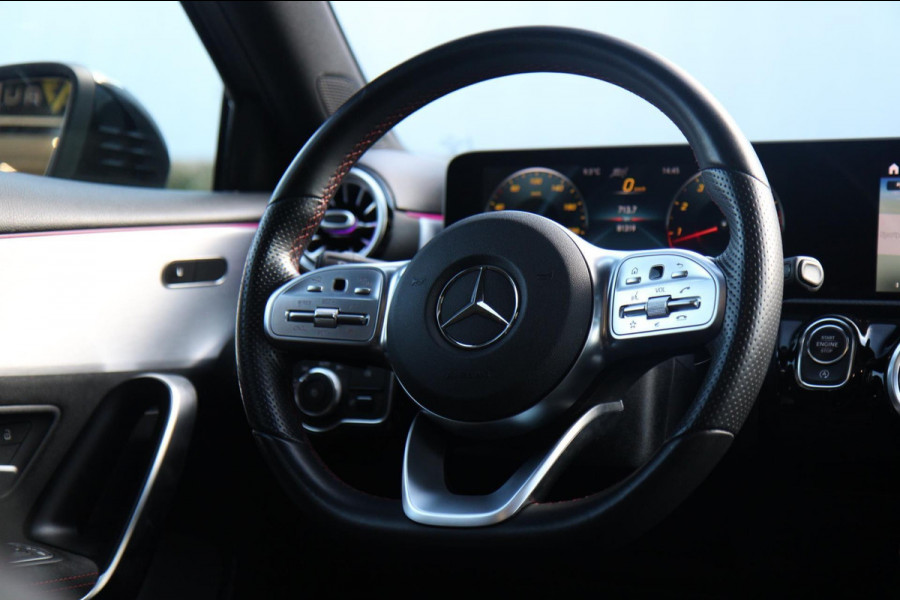 Mercedes-Benz A-Klasse 220 AMG/PANO/SFEER/CARPLAY/LANE ASSIST/VOL